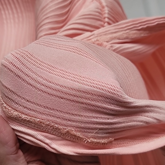 Dress 🩷 - Picture 7 of 13